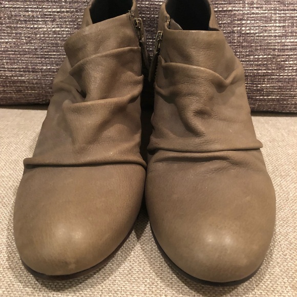 Eileen Fisher slope pm ankle booties zip round toe - Picture 7 of 8